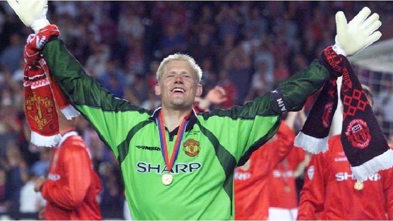 Thủ môn huyền thoại Peter Schmeichel