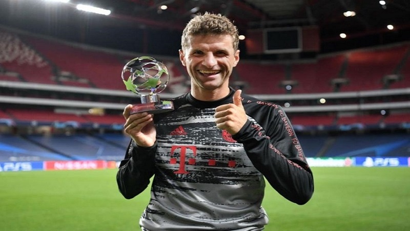 Thomas Muller - Kẻ đánh hơi không gian