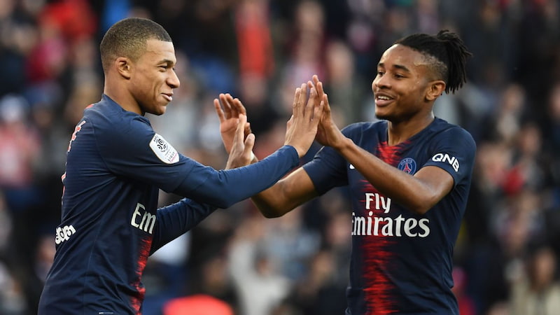 Anh đã từng có thời gian hợp với Mbappe chơi trên hàng công PSG